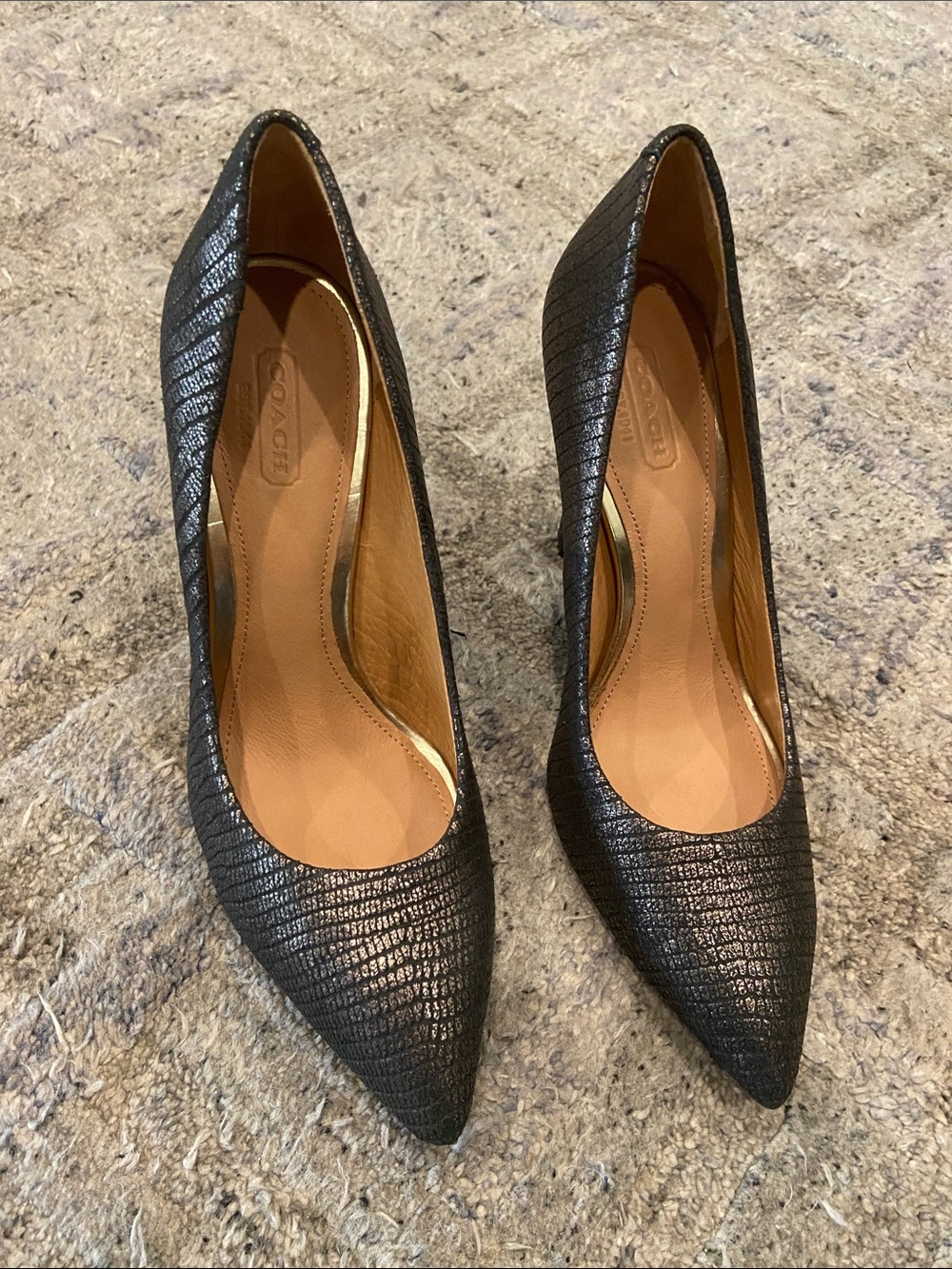 Coach Metallic Black Textured Pointed Pumps Imitation Snakeskin 4” Stiletto 7B